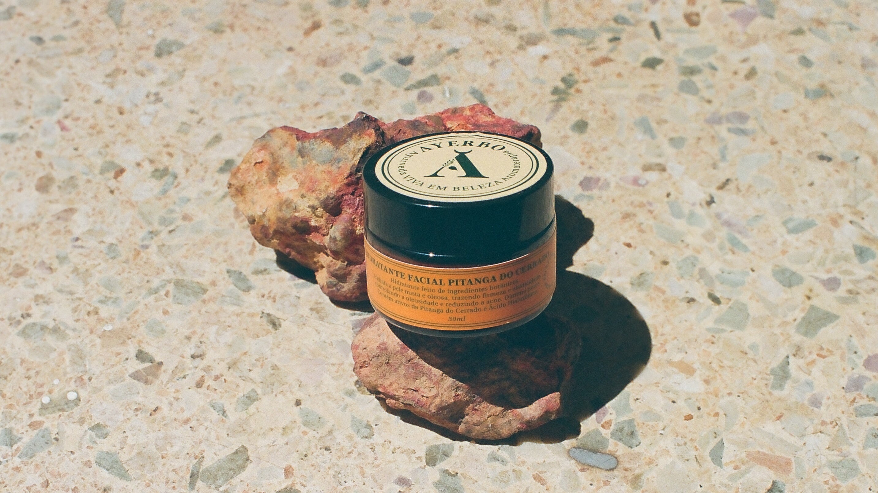 Ayerbo - Viva em Beleza, Farmácia e Perfumaria Botânica Ayurveda